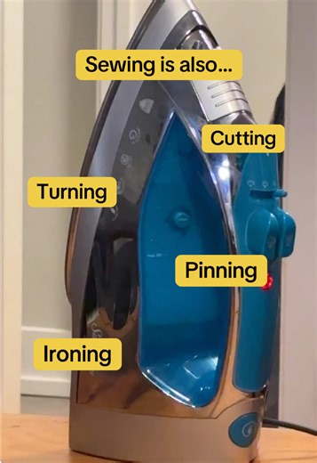 Sewing is fun, but it’s also cutting… and turning… and pinning… and ironing… and wondering how fabric multiplied on your table ✂️ There’s a lot more happening than just sitting at the machine, but that’s part of the magic. Because in the end, all those steps turn into something real that you made with your own hands, and that feeling never gets old 💛🪡