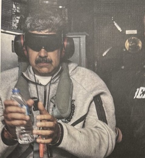 Kolla in den första bilden av Maduro i USA:s förvar (delad av Trump på Truth Social)