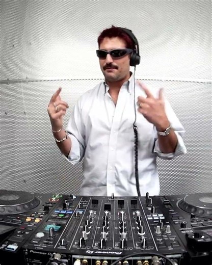 LB aka Labat | foundation.fm