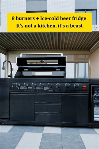 Ultimate Outdoor Cooking Setup with 8 Burners