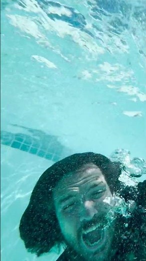 🌈🧜‍♀️MAGiC MERMAiD ADLEY🧜‍♀️🌈 Saving DAD from the Water!! Underwater Swimming in the BACKYARD