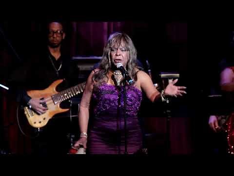 Martha Reeves and her Vandellas - Live at Newbury Opera House - FULL CONCERT