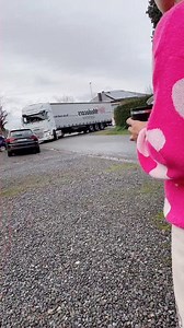 Thích cafe vk pha😋😋😋 nên ghé ngan nhà lấy uống cho khoẻ để còn chạy tiếp 😍😍😍😍 #nguoitheodoi #nguoitheodoitrangcanhancuaban #vietnam #belgium | Hoa Hồng Gấm