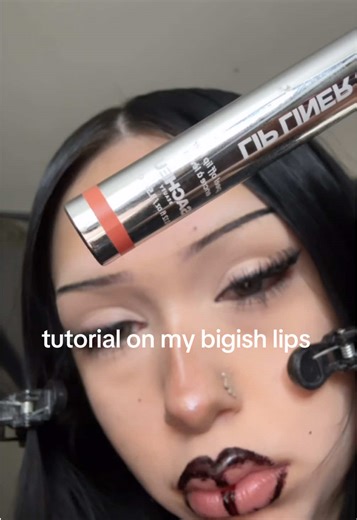 Lip Tutorial for Fuller Looking Lips