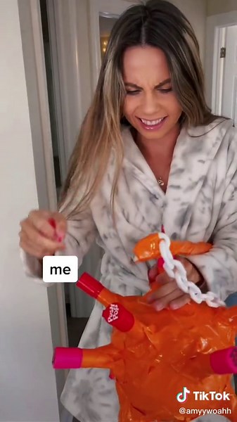 Always use your spongebob push pop weapon to defend yourself from all the creeps #creeps #pushpop #candy #llama