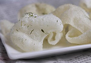Krupuk - Vegan Prawn Crackers - Ready in 5 Minutes! -