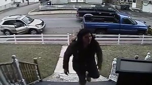 Caught On Camera – Woman Steals Package from Porch