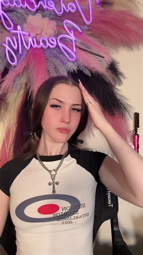 ik i did it wrong but i wanted to try it😭 #autumnnraii #viral #trending #model #streetwear @Valenciaga Beauty