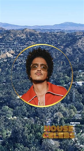 🎵 Bruno Mars’s Los Angeles Mansion – $9.3 Million Modern Paradise 🌴✨ Music superstar Bruno Mars resides in this $9.3 million estate in Los Angeles, California, featuring 7 bedrooms, 8 bathrooms, and 9,033 sq. ft. of luxurious living space that perfectly matches his smooth and vibrant style. 🏡🎶 #BrunoMars #LosAngeles #CaliforniaLuxury #CelebrityHomes #HouseOfCelebs #LuxuryLiving #DreamMansion #MusicIcon #HollywoodStar #CelebLifestyle | House Of Celebs