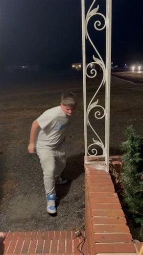 I TRIED THE CINNAMON CHALLENGE… ( GONE WRONG)