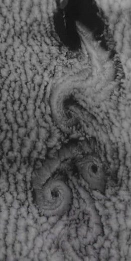 von Kármán Vortex Shedding from Space (NOAA) #fluiddynamics