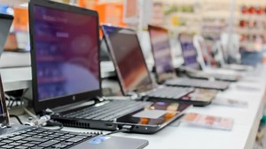 PC Makers Continue to Struggle on Falling Demand, Except for Apple