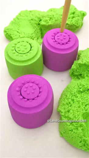 Cut or Poke? Which Action Satisfied You More? ✂️👆 Kinetic Sand ASMR 1975