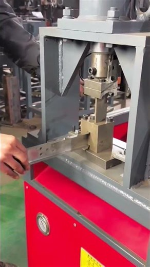 Metal stansning og hulboring i denne maskine #metal #punch #hole #machine