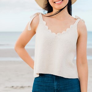 Scallop V-neck Camisole - Free Crochet Pattern | For The Frills