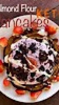 Almond Flour Keto Pancakes