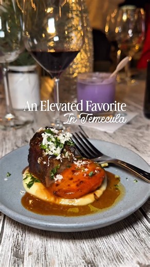 The Temecula Valley Explorer on Instagram: "✨Small Barn | Old Town Temecula: A family-owned, locally loved gem in a historic building that’s rustic, elevated, and perfect for a relaxing nights under the stars 📲 @smallbarnoldtown Share this with your foodie friends & follow @temeculavalleyexplorer for more local spots to grab unique & delicious cuisine Small Barn offers: 🍽️ Elevated globally inspired cuisine (one of Temecula’s most beloved restaurants for a reason) 🍸 Craft cocktails & full bar