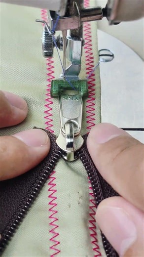 easy technique for inserting the zipper head #trick