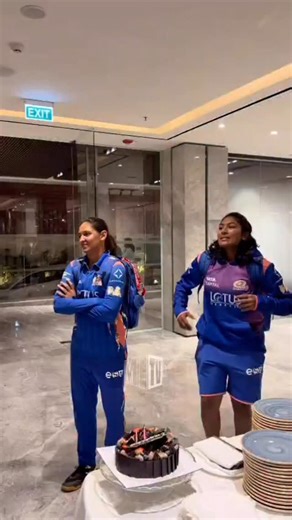 571K views · 15K reactions | Post-win rule #1: No one is safe from the cake smash!  #AaliRe #MumbaiIndians #TATAWPL #MIvDC | Mumbai Indians | Facebook