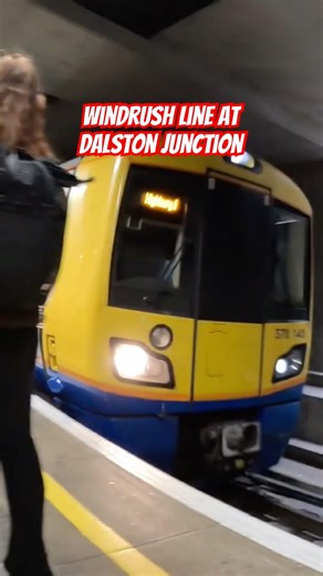 Windrush Line arriving at Dalston Junction #travel #train #railway #rail #londonoverground #dalston