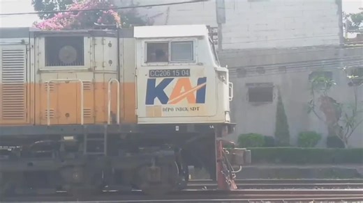 pengen ganti device jir 🗿 ib : @alderraaaselilw @orang_gabut20245 #KAI121 #sukasepur🎭 #KAI #keretaapiindonesia #bismillahfyp #📸🔥 #railfansindonesia #masukberanda #lewatberanda