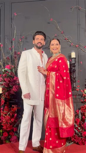 10K reactions · 40 shares | Sonakshi Sinha and Zaheer Iqbal, a vision of elegance and love, step into their grand wedding affair! 蘆 #NewlywedGlamour #CelebratingLove #sonakshisinha #zaheeriqbal #bollywoodstreetsnap #actress | Bollywood Street Snap | Facebook