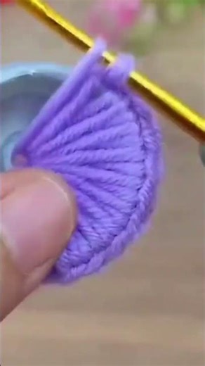 This is one way of sewing thread on a bottle cap mold, done by an expert.#creative