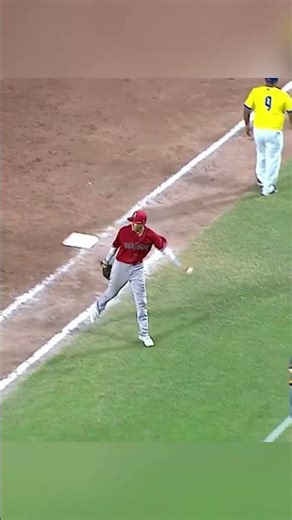 🇩🇴 Alfredo Sena's amazing play | WBSC U-15 Baseball World Cup 2024