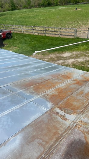 Can you say satisfying? Our Premium Asphalt Aluminum not only reflects sunlight and prevents rust, it also sprays like a dream. Our fast leafing aluminum roof coating makes for an easy and quick job, every time. #satisfying #satisfyingvideo #roofrepair #aluminum #roofpainting #barnrestoration #aluminumcoating | Lexington Paint & Supply