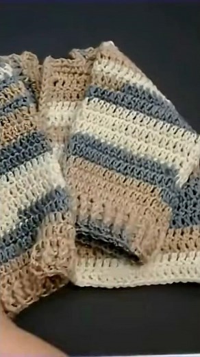 Crochet EASY baby cardigan. Super easy to follow tutorial.