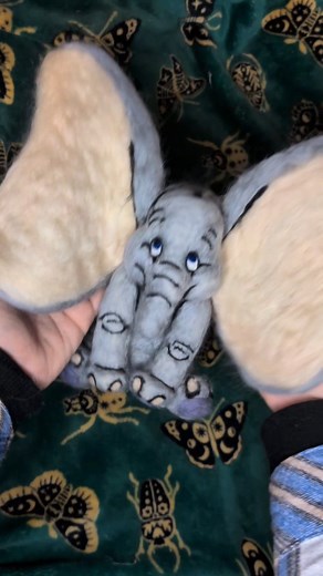 My handmade needle felted Disney's Dumbo. He's not perfect but am very pleased with how he's turned out. Currently making as much as I can in preparation for my Etsy shop that I hope to be opening very soon. #needlefelting #dumbo #disney #dumboart #disneyart #disneyfanart #dumbotheelephant #elephant #artist @disney | Bethy Crafts