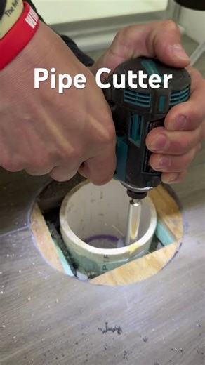 Inside the pipe cutter #diy #tools #construction