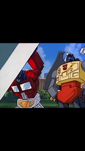 Megatron destroyed the Washington monument as a way of buying time 😂 so he could escape. After the Decepticons 🤖 attack on Washington DC 🏛 fails in season 2 episode 9 titled, "Atlantis, Arise!" he resorts to destroying a national treasure by striking it several times which causes it to start to topple over. The Autobots predictably let Megatron and Starscream escape and try to save the monument. Luckily Dinobot 🦕 Slag is able to repair the fallen tower using his fire 🔥 breath. There seems t