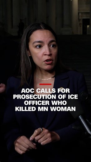 New York Democratic Rep. Alexandria Ocasio-Cortez tells CNN's Manu Raju that she believes the ICE officer who fatally shot a woman in Minneapolis should be prosecuted. Follow live updates: https://cnn.it/3N9t8Gl | CNN