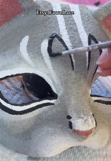 Create Your Own Gray Cat Mask with Me