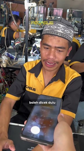 Layar HP Retak? Nggak Harus Ganti LCD! Ini Solusinya (Bandung)
