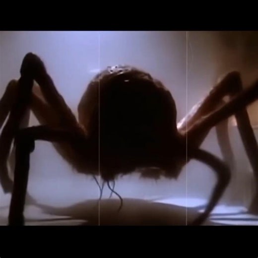 THE THING movie 📽️🐙🔍 - The Thing clip 5 movie summary: Story and best images