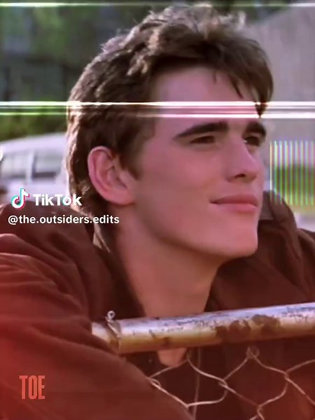 #TOEedits he wanted to see Johnny again #theoutsiders #dallywinston #johnnycade #greaser