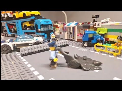 How Aliens wor--- I mean DNA works [lego animation]