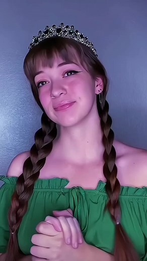 #POV in a museum where you can see what happened to people, you enter the enchanted exhibit and watch the “evil” Queen’s story #acting #actress #queen #vampire #fairytail #spooky #crazycae #foryoupage #viral #museum