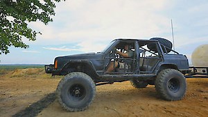 Watch Truck Night in America Season 1 Episode 10 - In the Hole