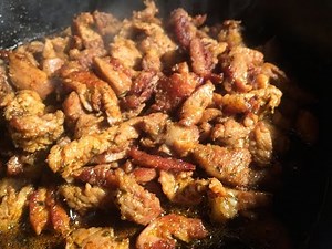 ALIEN-BBQ: Pfannengyros aus dem DOpf-Deckel