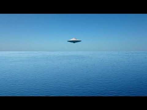 UFO Over the Ocean 🛸 Contact Meditation | Calm Mind & Gentle Waves 528Hz