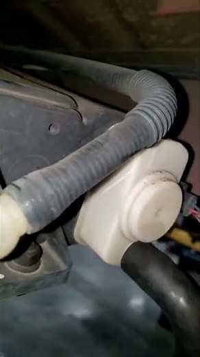 P0456 P0455 Found the problem on the Pacifica. #shorts #JTtheCarGuy #DIYmechanic #ChryslerPacifica