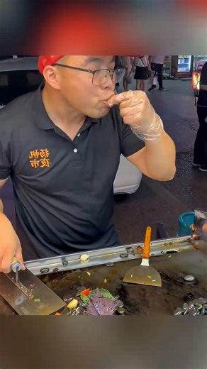 இந்த Stone manchurian-ஐ சப்பி போடனும் !!