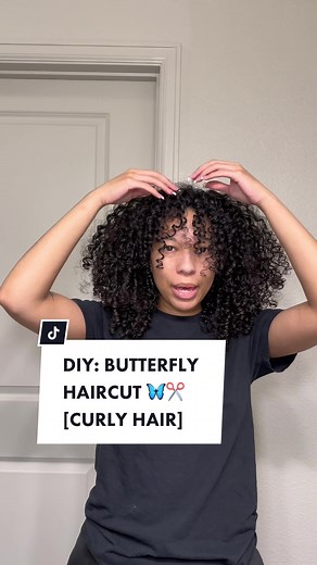 I gave myself the BUTTERFLY HAIRCUT, on my curly hair 🦋✂️ #butterflyhaircut #butterflyhaircuttutorial #curlyhair #diy #3b #curls