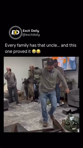 Excitdaily on Instagram: "This 34-second montage stitches together the beautiful chaos of Christmas—kids tearing into presents, spills on the floor, laughter everywhere—before ending with an unexpected guest: a possum calmly wandering into the scene. The punchline lands instantly, turning holiday disorder into something universally relatable. Posted on Christmas Eve 2025, the video raced past 1.4 million views within hours, with replies laughing at the accuracy of “that uncle” trope. Others surp