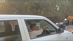 171K views · 1.9K reactions | #Watch- App Taxi Stopped At Vagator by local taxi owners at Vagator for coming in their area #Goa #GoaNews #Taxi #GoaMiles #vagator | In Goa 24x7 | Facebook