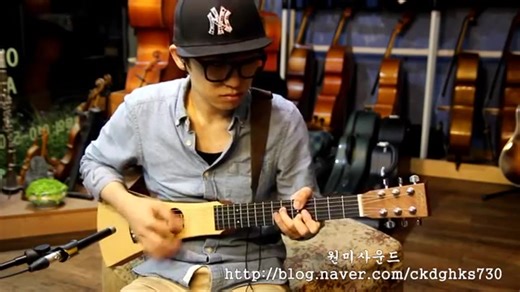 【吉他测评】马丁 Martin Backpacker 扫把吉他 音色试听