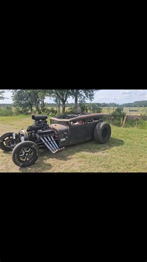 The practice runs for tomorrow's freestyle burnout competition have begun. $1500.00 up for grabs! Jacksonville Florida. Rumble at the Ranch! | Rat Rod Magazine